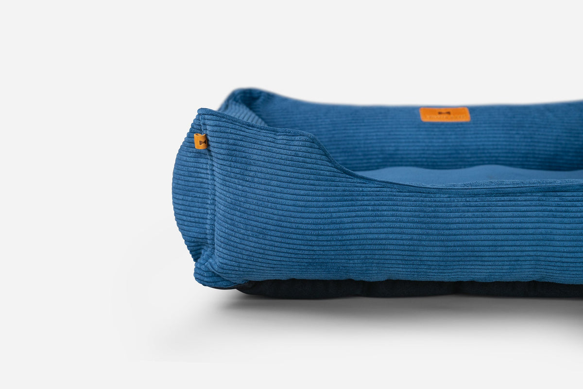 Chester &amp; Lee | Fancy Corduroy Sleeper Dog Bed